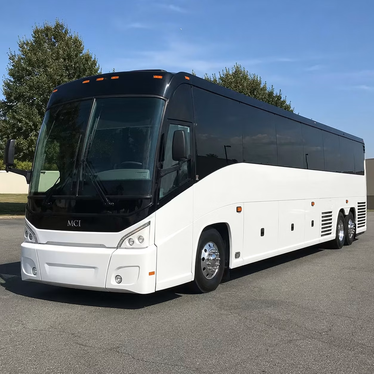 book long distance transportation in clarksville or any city nearby