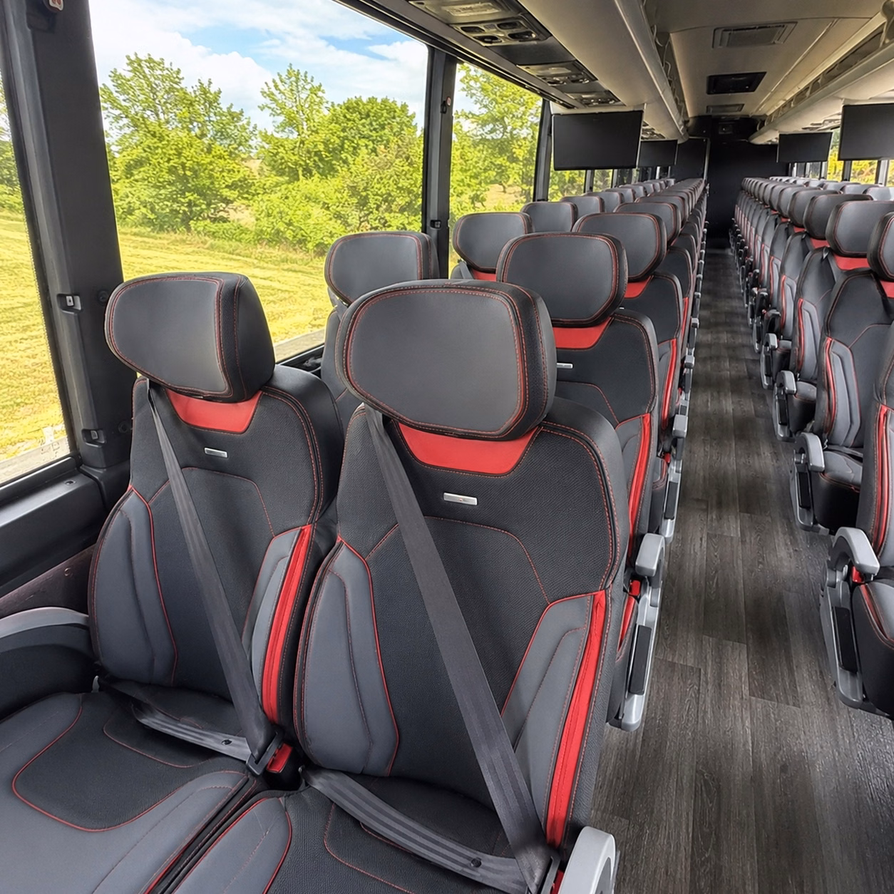 charter bus rentals for clarksville school field trips to museums and cultural sites