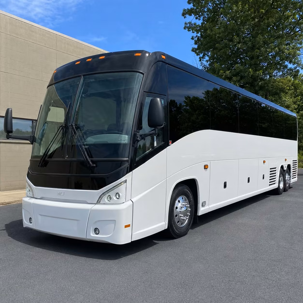 charterbusrentalclarksvilletn com connects clarksville youth groups with the right bus for every retreat