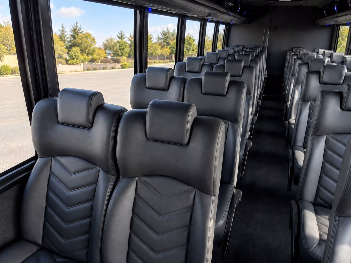 minibus and party bus rentals for local clarksville concerts and amphitheater shows