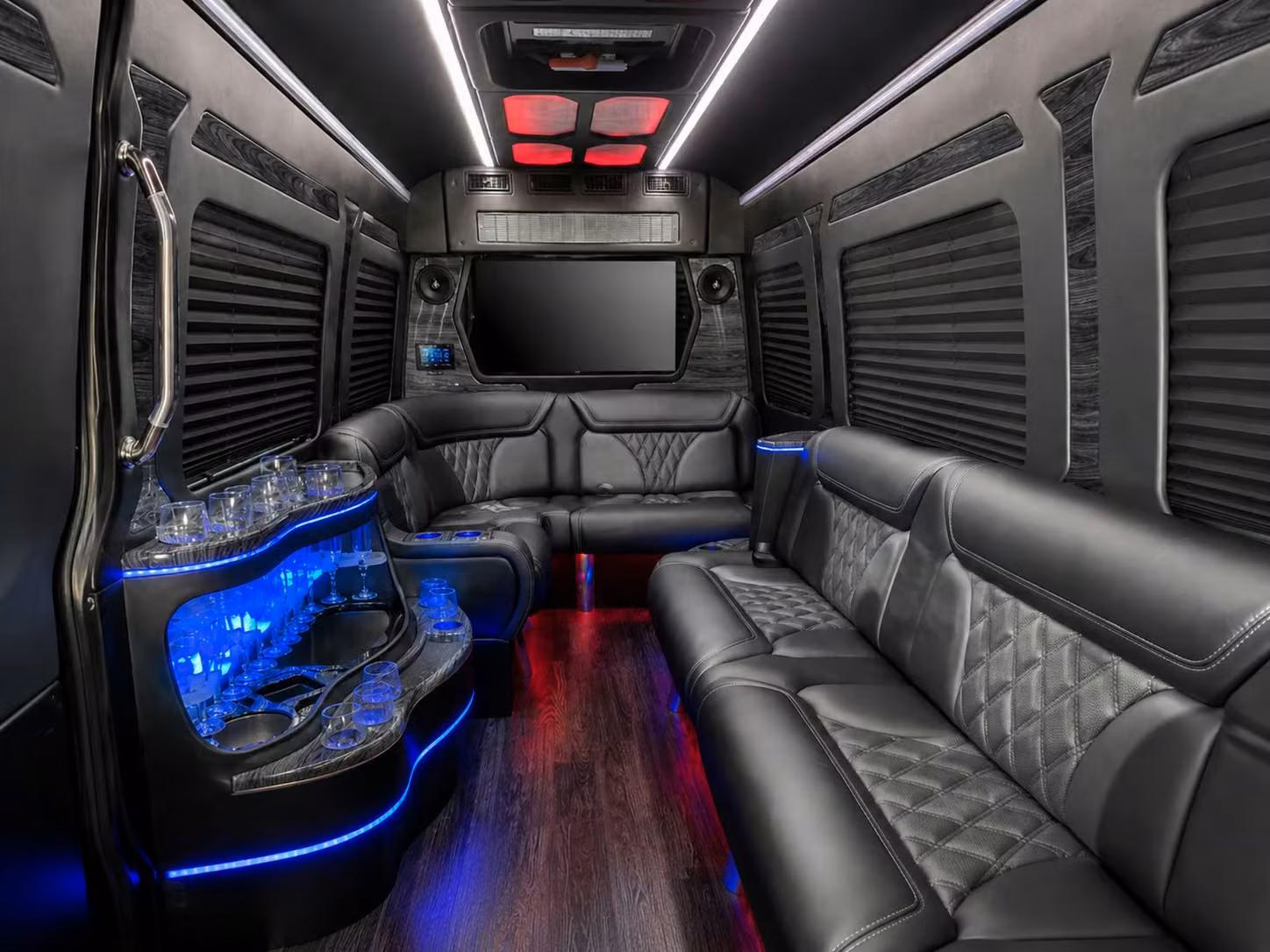 multi day trips and long hauls clarksville groups ride comfortable with charterbusrentalclarksvilletn com