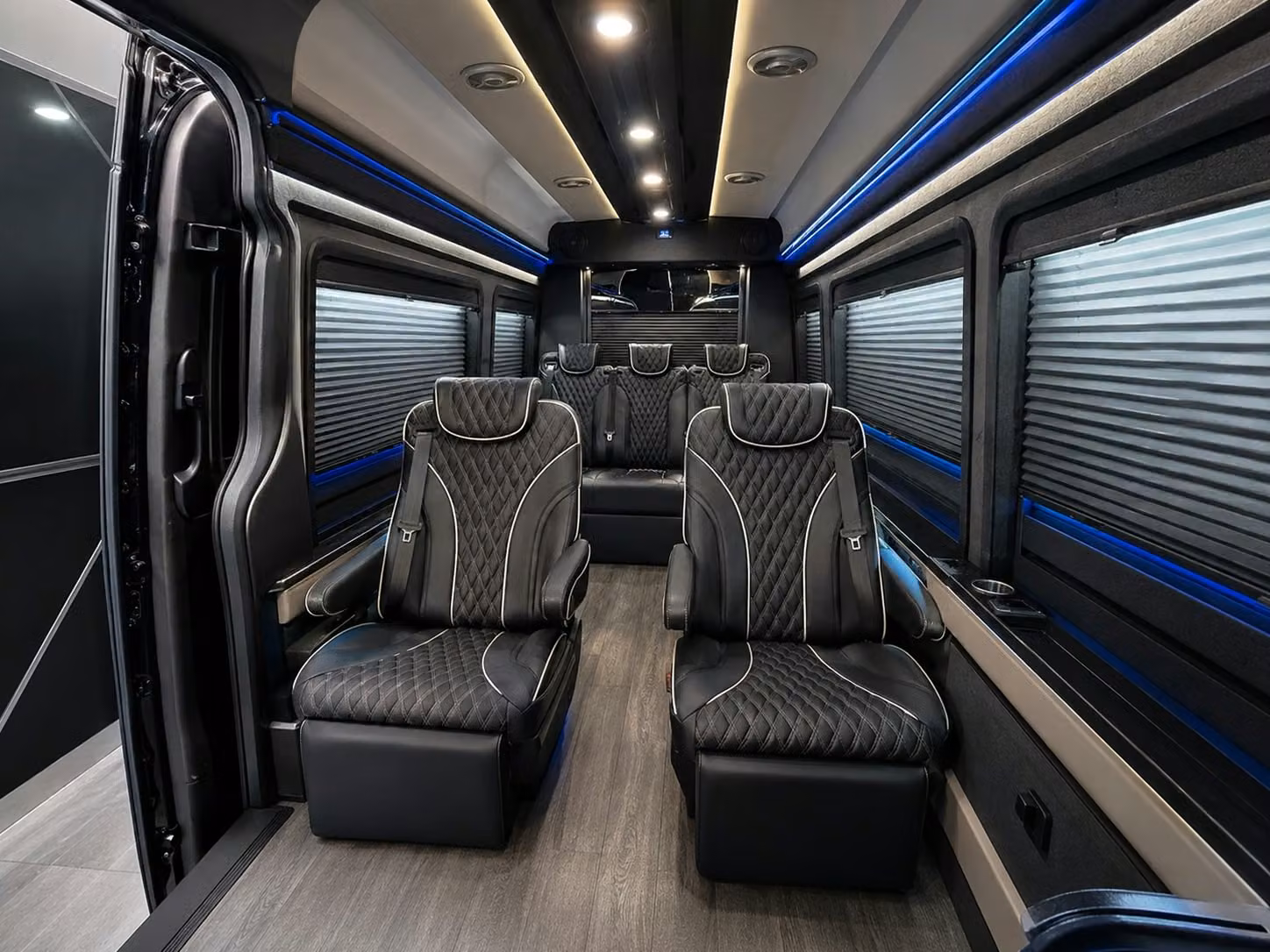 wedding guest airport shuttles in clarksville tennessee